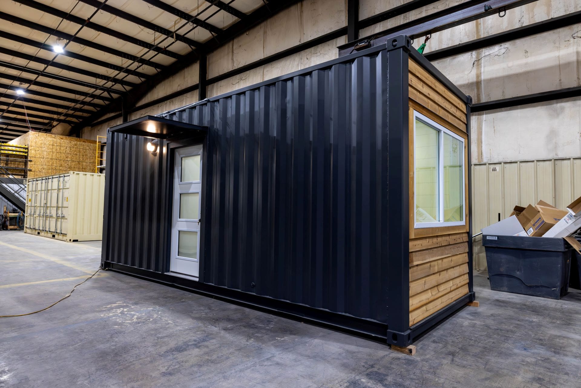 Detachable Container House: Customizable, Eco-Friendly, and Ready for Any Environment